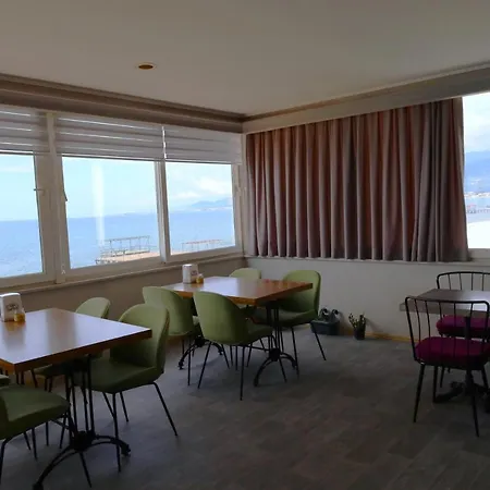Demir Restaurant * Akcay (Edremit)