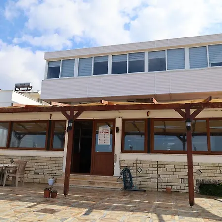 Demir Restaurant מלון