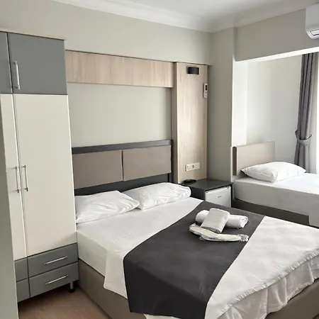 Demir Restaurant Hotel *