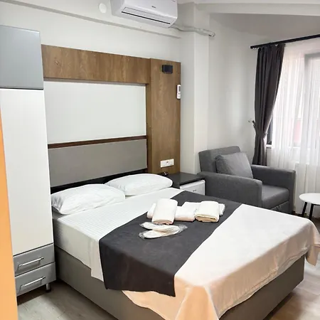 Demir Restaurant Hotel *