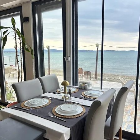Demir Restaurant Akçay